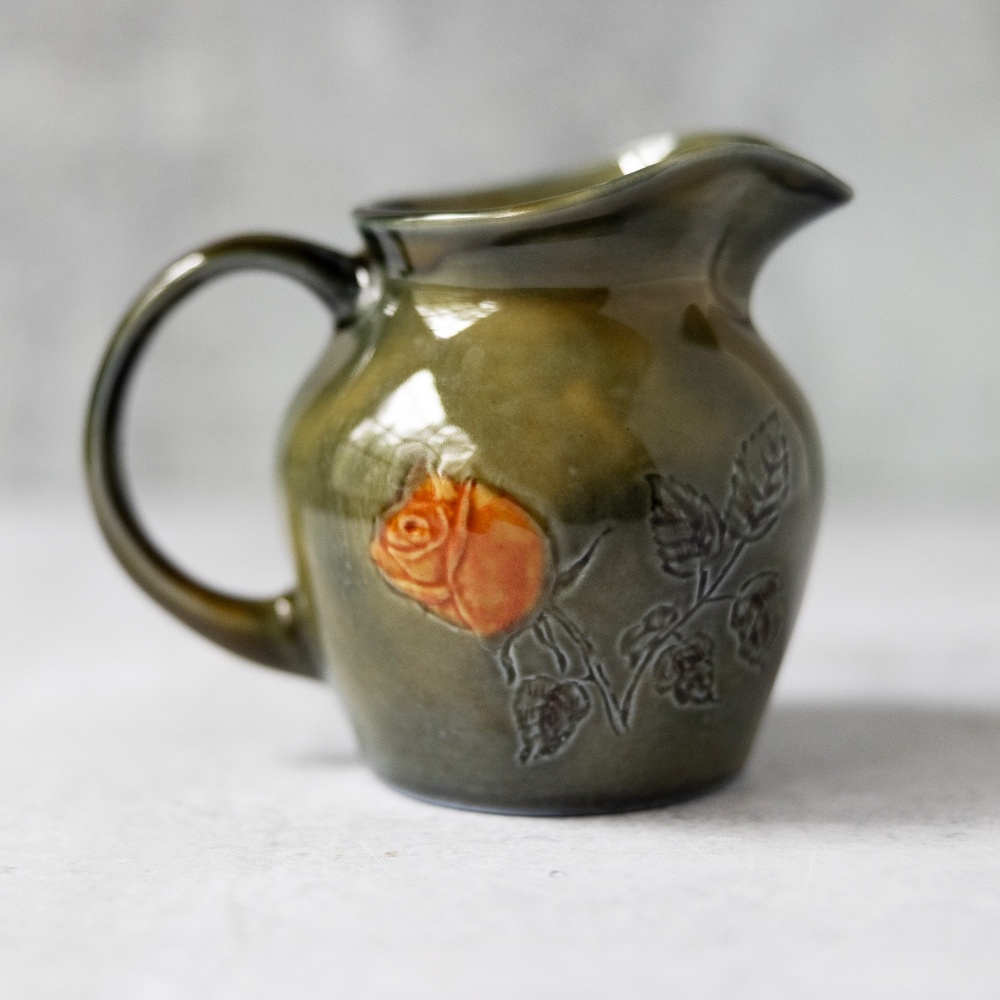 Wade Pottery Ireland green 4" ceramic pitcher creamer with orange roses VTG